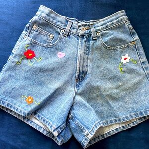 Vintage Skoozi size 5 mom shorts